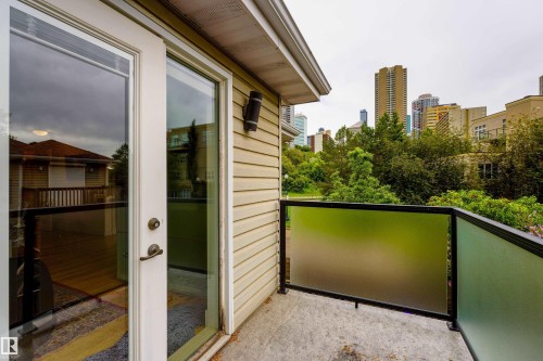 9749 102 Street, Edmonton, AB 