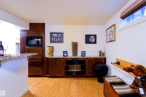 9749 102 Street, Edmonton, AB 