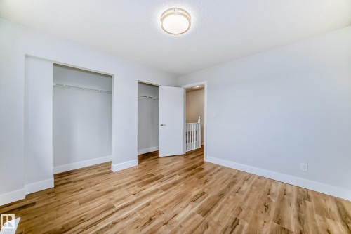 3510 41B Avenue, Edmonton, AB - Indoor Photo Showing Other Room