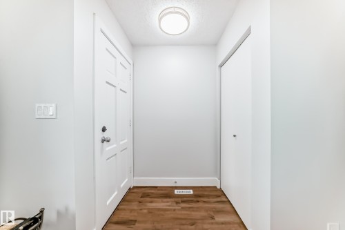 3510 41B Avenue, Edmonton, AB - Indoor Photo Showing Other Room