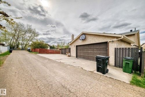 3510 41B Avenue, Edmonton, AB - Outdoor With Exterior