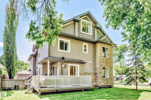 7021 95 Street, Edmonton, AB 