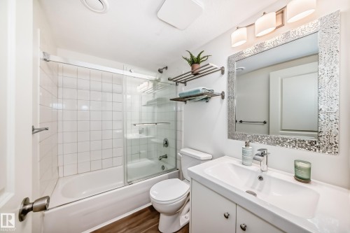 7021 95 Street, Edmonton, AB 