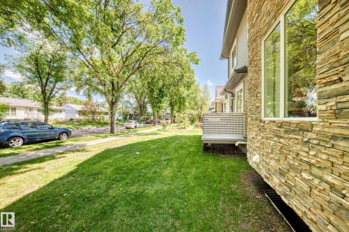 7021 95 Street, Edmonton, AB 