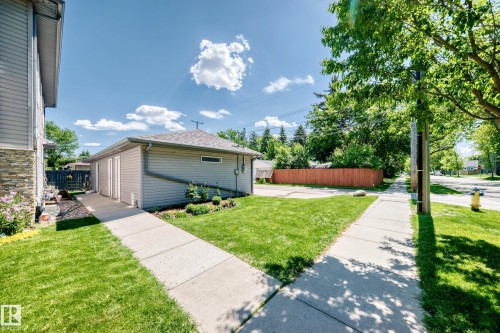 7021 95 Street, Edmonton, AB 