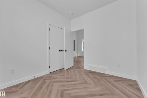 121 Lilac Close, Leduc, AB 