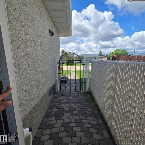 13007 79 Street, Edmonton, AB 