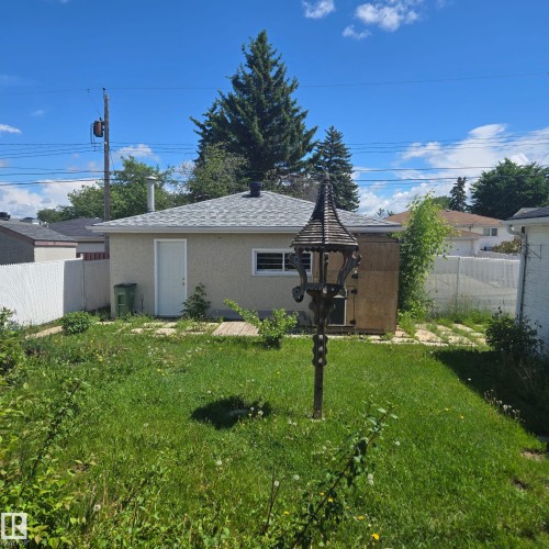 13007 79 Street, Edmonton, AB 