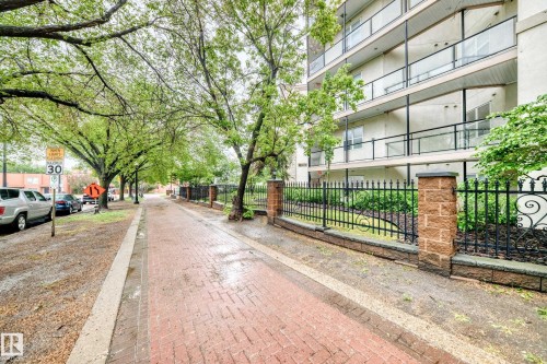 414 9507 101 Avenue, Edmonton, AB 