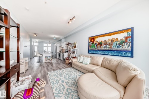 414 9507 101 Avenue, Edmonton, AB 