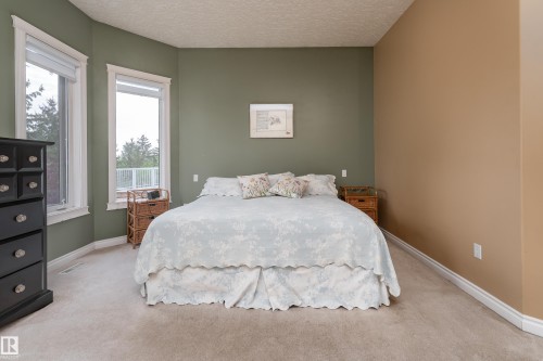 520 Pardee Bay, Edmonton, AB - Indoor Photo Showing Bedroom