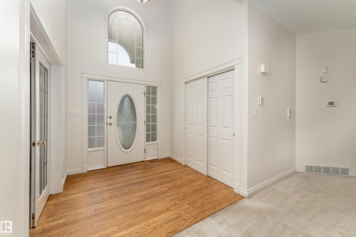520 Pardee Bay, Edmonton, AB - Indoor Photo Showing Other Room