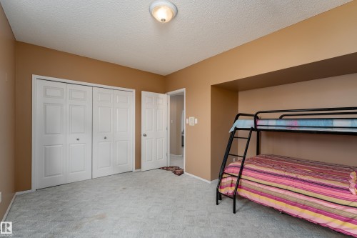 520 Pardee Bay, Edmonton, AB - Indoor Photo Showing Bedroom