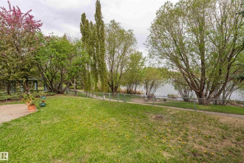 520 Pardee Bay, Edmonton, AB - Outdoor