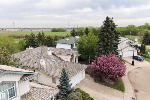 520 Pardee Bay, Edmonton, AB - Outdoor