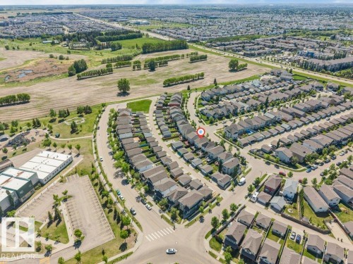 Aerial view showcasing a residential neighborhood with numerous single-family homes - 3511 15A Street, Edmonton, AB 