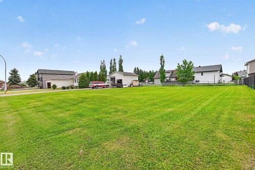 4805 53 Avenue, Thorsby, AB 