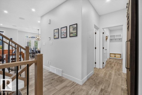 4470 Suzanna Crescent, Edmonton, AB 