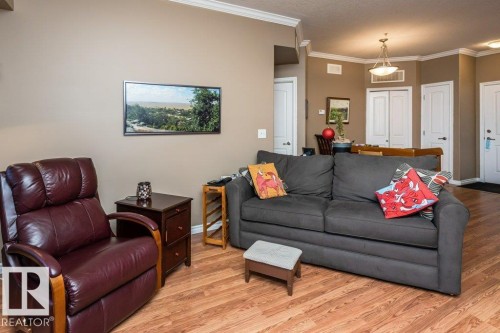 110 8528 82 Avenue, Edmonton, AB 