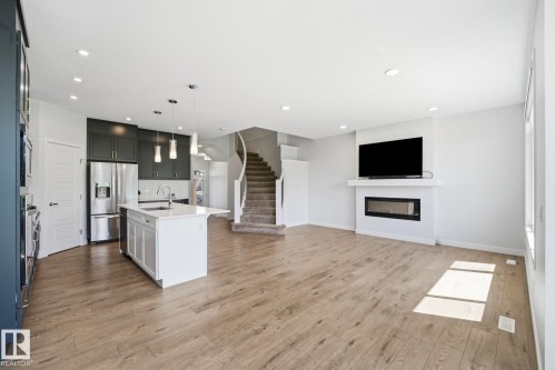 6015 Edmonds Place, Edmonton, AB 