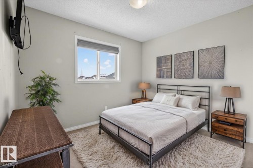 7704 16 Avenue, Edmonton, AB 