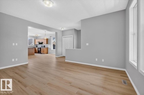 7704 16 Avenue, Edmonton, AB 