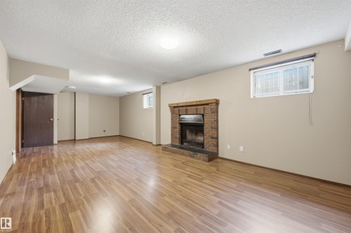 56 Mathias Avenue, Spruce Grove, AB 