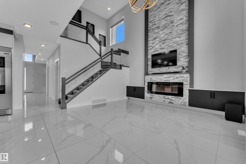 1460 25 Street, Edmonton, AB 