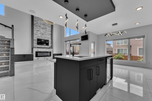 1460 25 Street, Edmonton, AB 