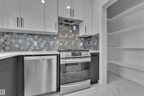 1460 25 Street, Edmonton, AB 