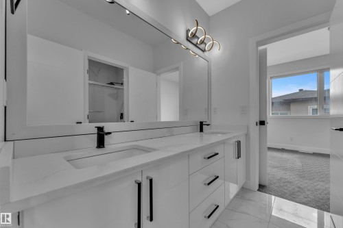 1460 25 Street, Edmonton, AB 
