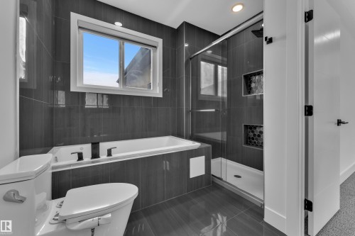 1460 25 Street, Edmonton, AB 
