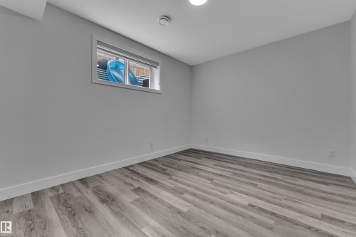 1460 25 Street, Edmonton, AB 