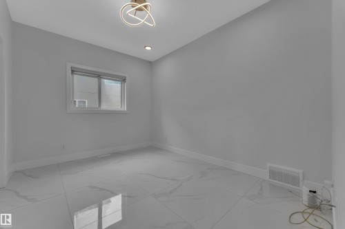 1460 25 Street, Edmonton, AB 
