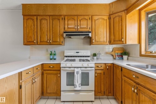 37 Leon Place, St. Albert, AB 