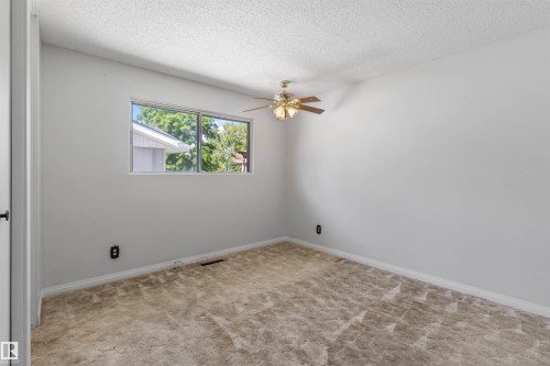 37 Leon Place, St. Albert, AB 