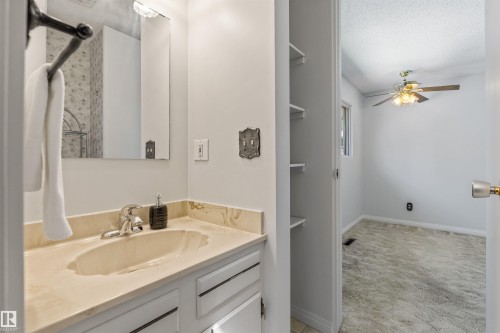 37 Leon Place, St. Albert, AB 