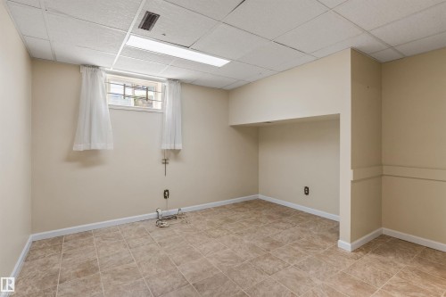 37 Leon Place, St. Albert, AB 