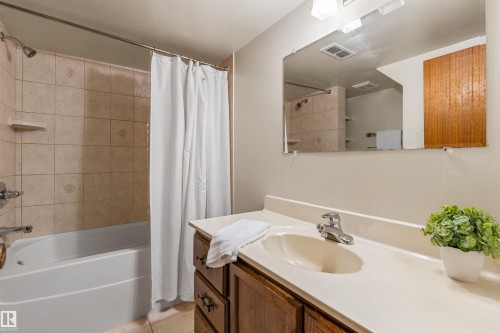 37 Leon Place, St. Albert, AB 
