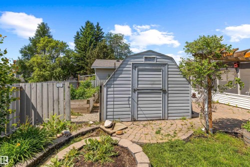 37 Leon Place, St. Albert, AB 