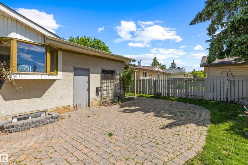37 Leon Place, St. Albert, AB 