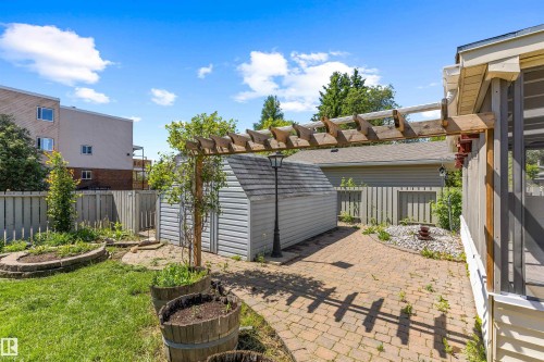 37 Leon Place, St. Albert, AB 