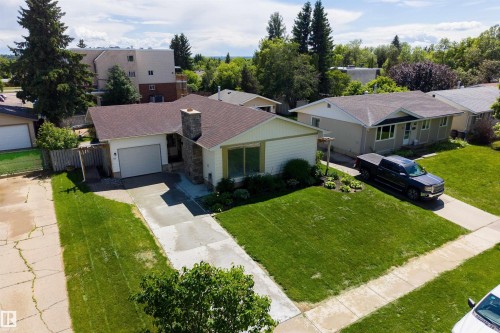 37 Leon Place, St. Albert, AB 