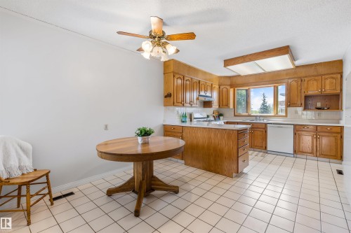 37 Leon Place, St. Albert, AB 