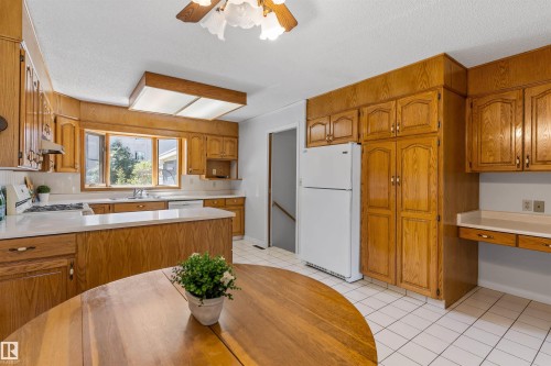 37 Leon Place, St. Albert, AB 