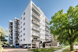 606 8310 JASPER Avenue  Edmonton, AB T5H 3S3