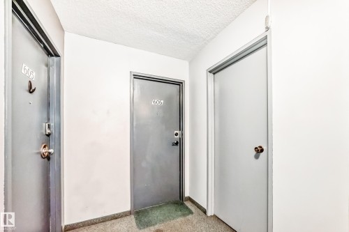 606 8310 Jasper Avenue, Edmonton, AB 