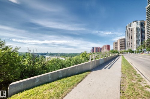 606 8310 Jasper Avenue, Edmonton, AB 