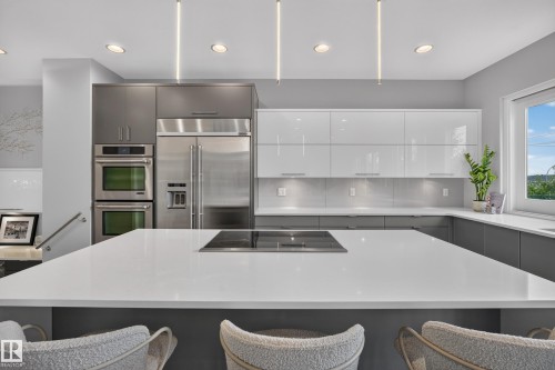 9509 99B Street, Edmonton, AB 