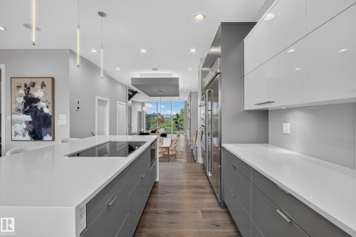 9509 99B Street, Edmonton, AB 